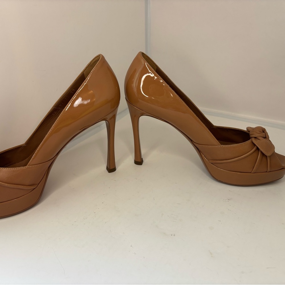 Yves Saint Laurent Brown Knotted Peep-Toe Heels - Picture 2 of 12